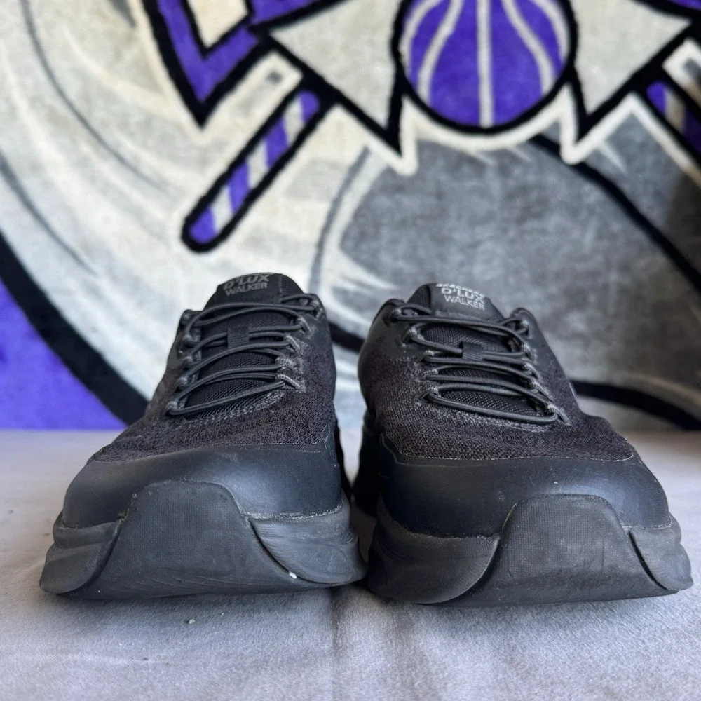 Size 9.5 - Skechers D'LUX WALKER 2.0 Men's Black Extra Wide Memory Foam Sneakers
